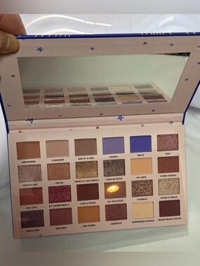 New CIATE I Am Woman 24 Shade Eyeshadow Palette